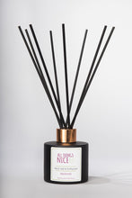 Load image into Gallery viewer, Blackcurrant & Tuberose Reed Diffuser