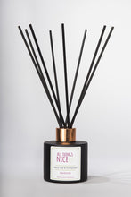 Load image into Gallery viewer, Blackcurrant &amp; Tuberose Reed Diffuser

