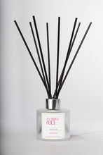 Load image into Gallery viewer, Sweet Pea Reed Diffuser
